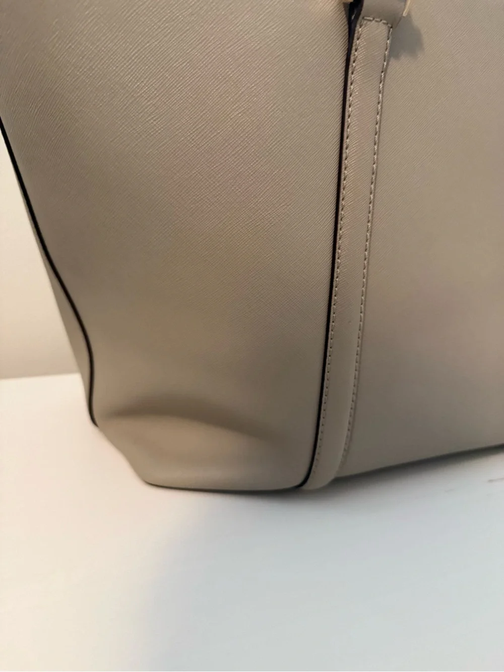 kate spade Taupe Leather Tote - Neutral Everyday Carry